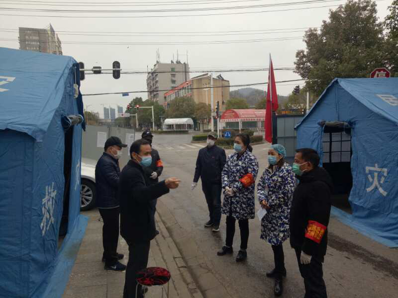 神牛社区村支书（第一书记）何衍明抗击肺炎疫情的典型事迹